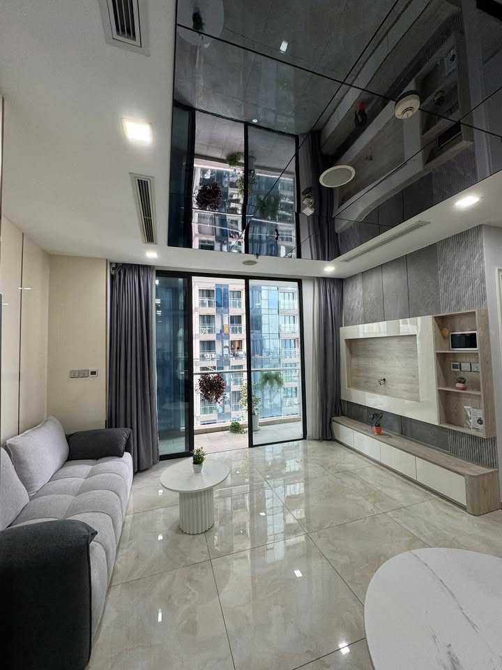 Căn hộ Lux6 Vinhomes Golden River Quận 1 78m² giá 13.4 tỷ - Nội thất mới, thiết kế tinh tế!