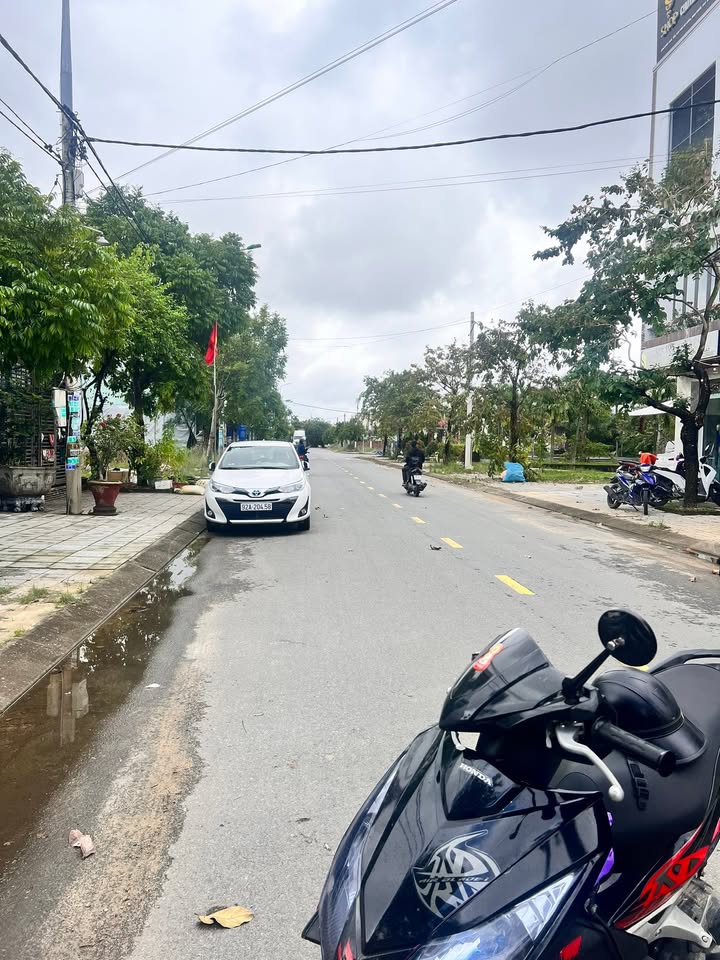 Đất nền lô góc Nam Phước Duy Xuyên 110m² giá 2 tỷ - Sổ hồng chính chủ, view công viên!