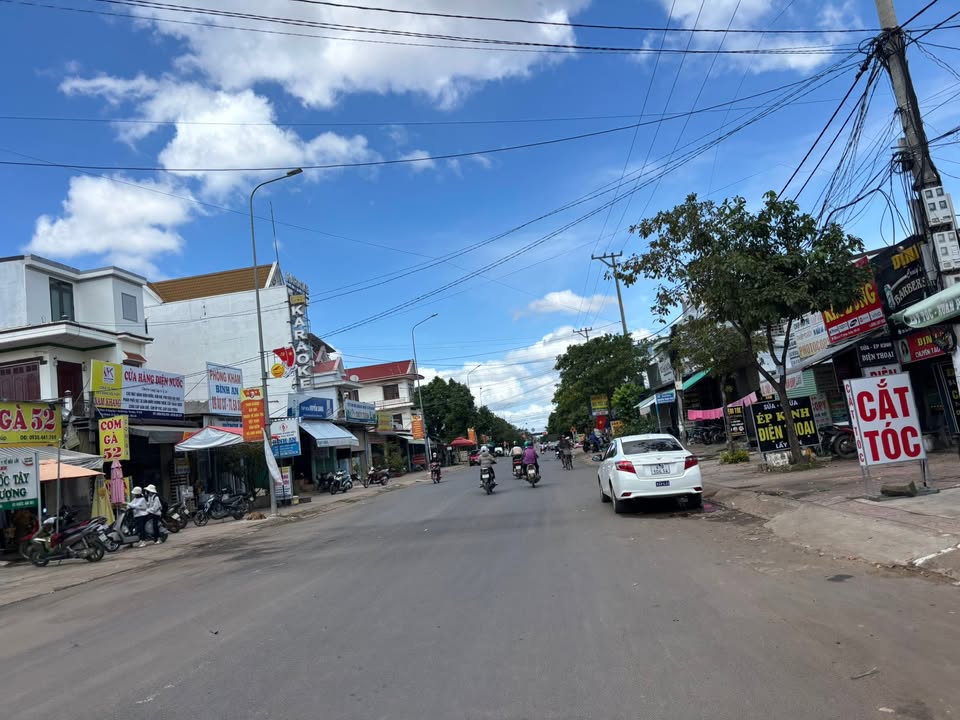 Đất thổ cư 275m² tại Đường Âu Cơ, Ea Súp - Giá 5.3 tỷ, khu kinh doanh sầm uất!