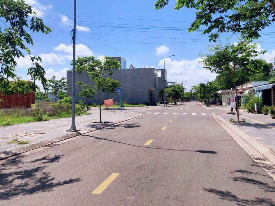 Đất nền đường Lê Long Vân, phường Long Tâm, 104m² giá 2.88 tỷ - Vị trí đắc địa, phong thuỷ tốt!