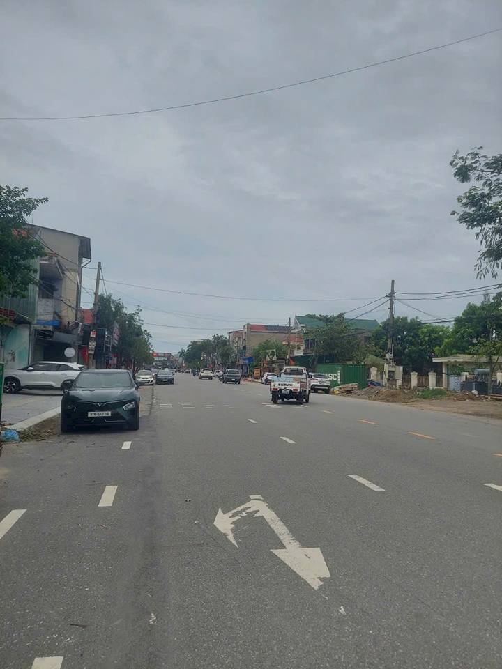 Nhà 2 tầng mặt tiền Vũ Quang Hương Khê 104m² - Khu vực kinh doanh sầm uất!