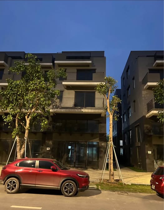 Shophouse Hùng Vương, Vinh 135m² giá 9 tỷ - Vị trí đắc địa ngay cổng đảo Châu Âu!