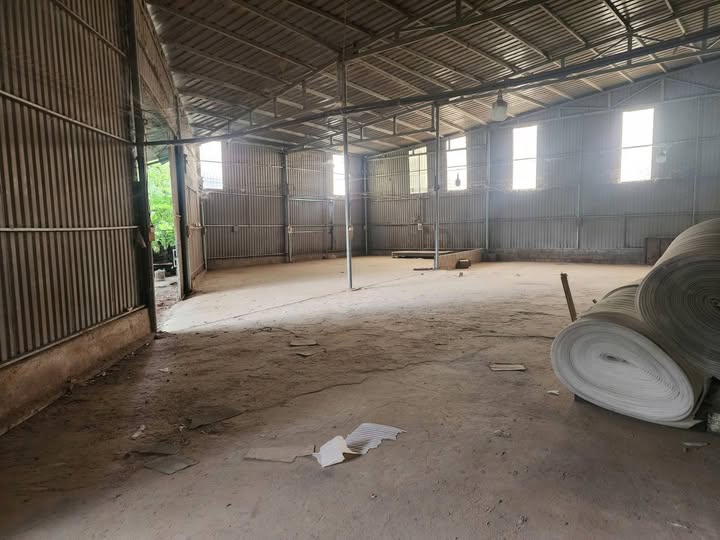 Cho thuê nhà xưởng 400m² tại Bình Thắng, Dĩ An - Giá chỉ 12 triệu/tháng!