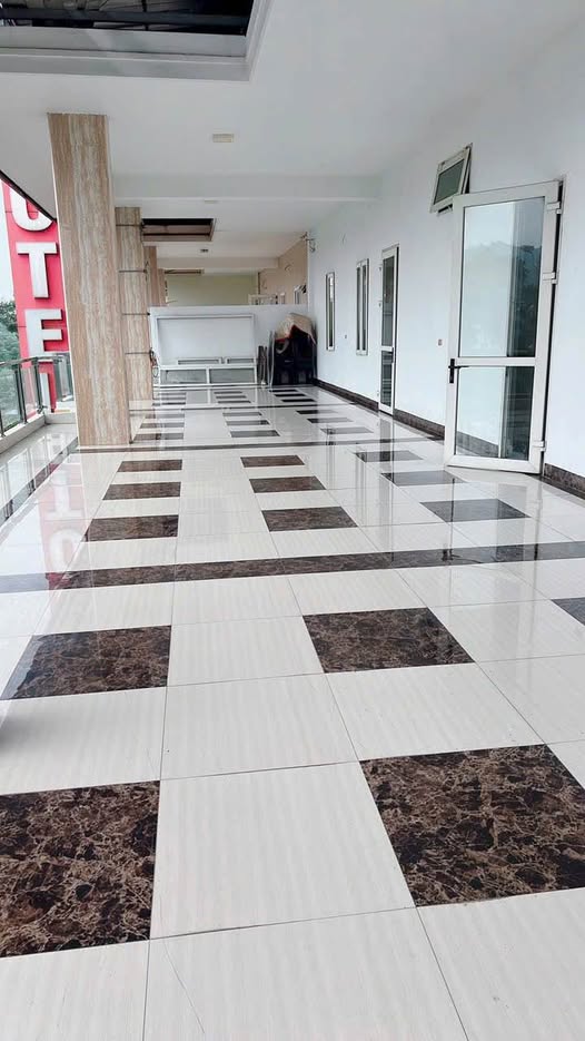 Khách sạn 3 tầng tại B1 Trần Hưng Đạo, Lào Cai 390m² giá 19 tỷ - Kinh doanh đắc địa ngay hôm nay!