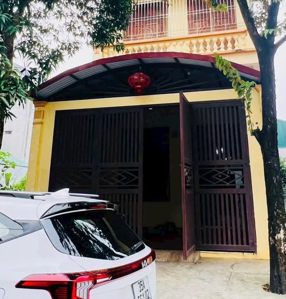 Bán gấp nhà 3 tầng ngõ đường Nguyễn Văn Cừ, Ninh Bình 108m² - Giá thương lượng chính chủ!