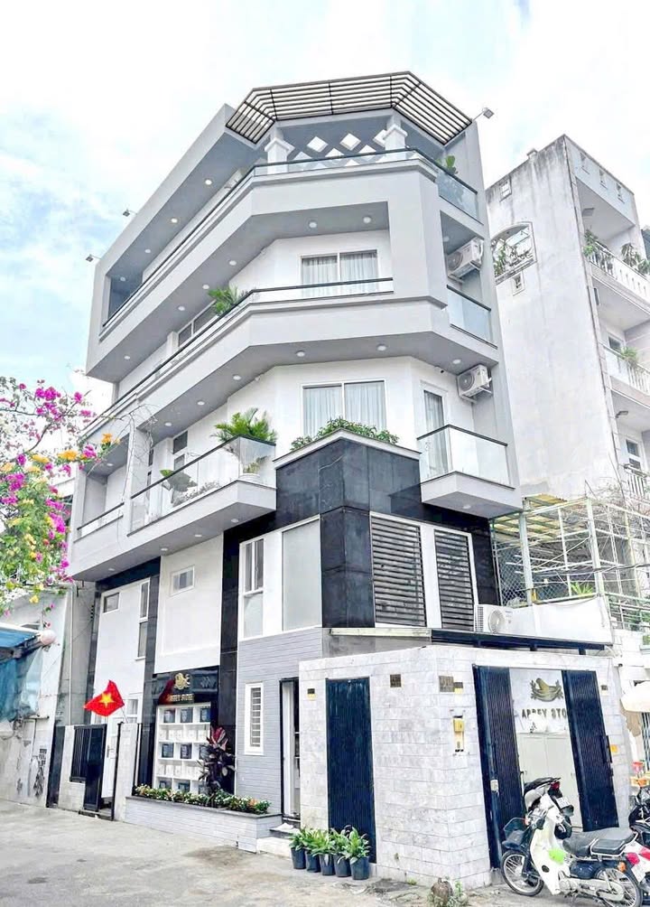 Nhà góc 4 tầng hẻm xe hơi đường Hưng Phú, Quận 8, 60m² - Sẵn sàng vào ở!