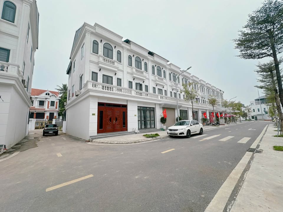 Đất nền khu 5 phường Nông Trang 100m² giá 2.8 tỷ - Đầu tư sinh lời hấp dẫn!