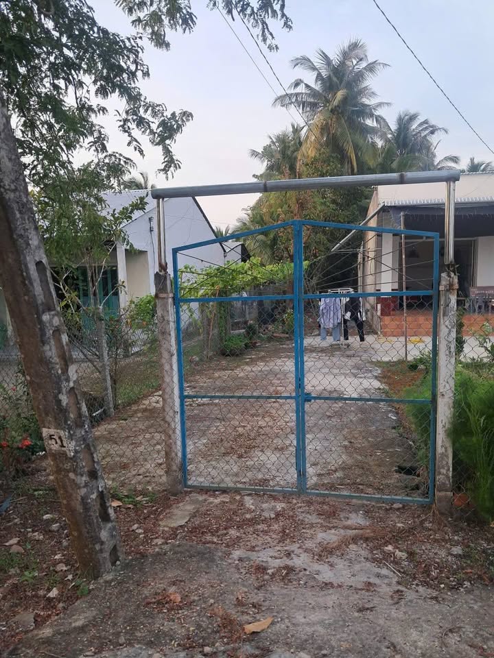 Đất vườn và ruộng 4600m² mặt tiền đường Nhựa ô tô - Giá chỉ 1.6 tỷ