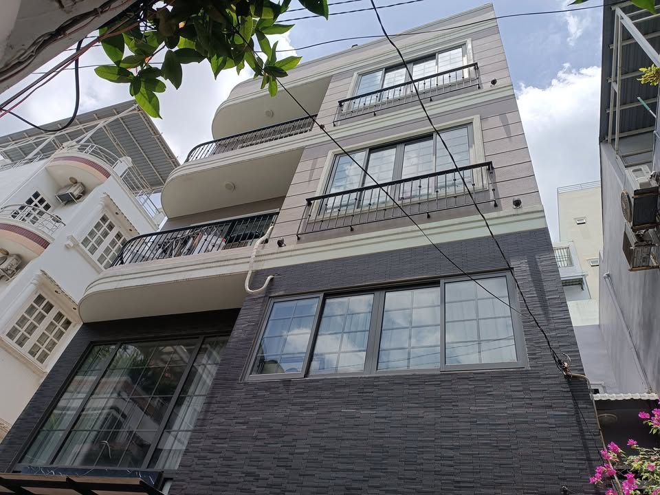 Nhà căn góc 5 tầng hẻm xe hơi Trần Bình Trọng 72m² giá 18 tỷ - Sẵn sàng vào ở ngay!