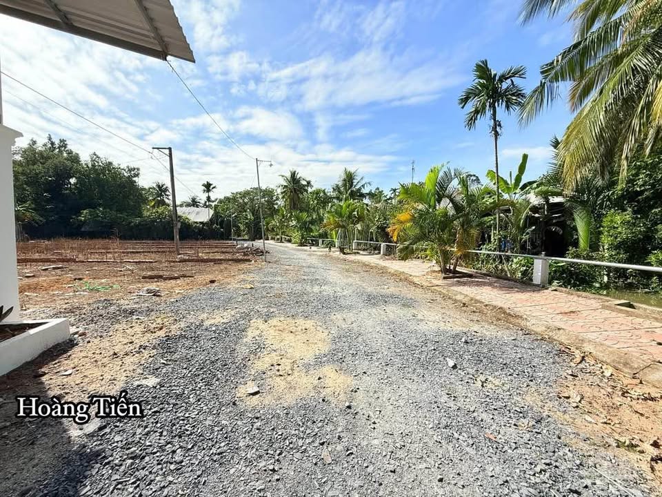 Nhà cấp 4 Phường Đông Thành 129m² giá 1.4 tỷ - Lộ ô tô, gần chợ Đông Bình!