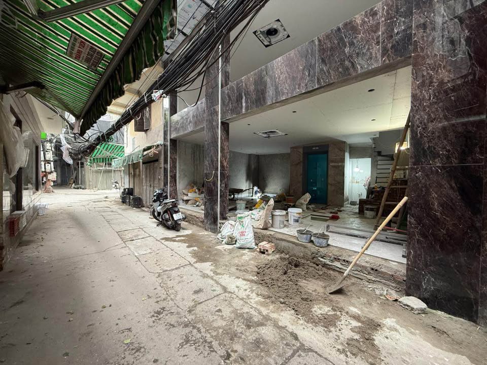 Bán nhà Thụy Khuê 52m² giá 27.5 tỷ - Kinh doanh đỉnh cao, ô tô qua nhà!