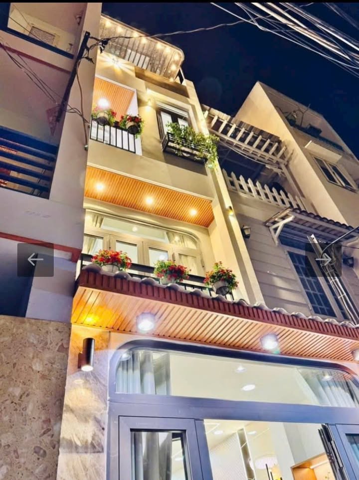 Nhà phố quận Phú Nhuận 25m² giá 6.3 tỷ - Thiết kế hiện đại, sẵn sàng vào ở!