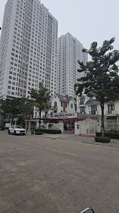 Biệt thự cho thuê Khu C Geleximco Lê Trọng Tấn 240m² - Thiết kế đẹp, tiện ích đầy đủ!