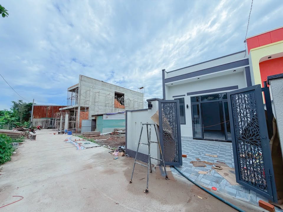 Nhà đẹp Bảo Vinh, Long Khánh 97m² giá 1.6 tỷ - Thương lượng ngay!