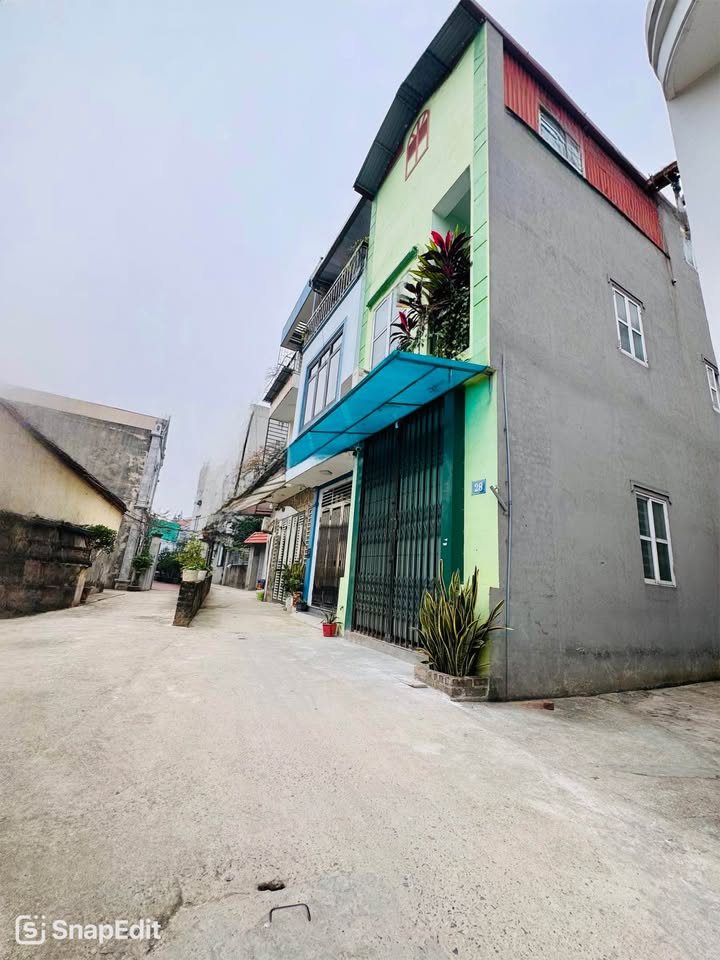 Nhà dân xây lô góc tại Vân Canh, Hoài Đức 45m² - Nở hậu, ô tô đỗ gần chợ!