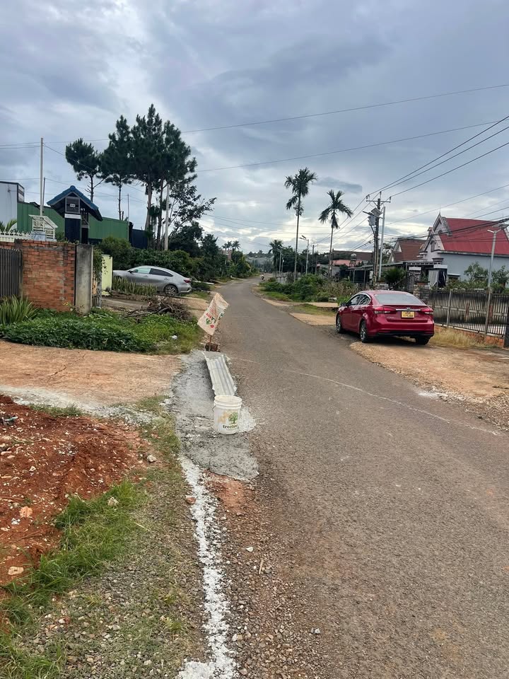 Đất thổ cư Bảo Thuận, Di Linh 239m² giá 2.35 tỷ - Mặt tiền đường nhựa chính!