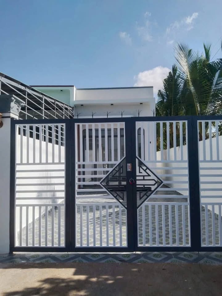 Nhà riêng 135m² Cống Cây Gòn, Vĩnh Long - Giá chỉ 1.19 tỷ, sẵn sàng vào ở!