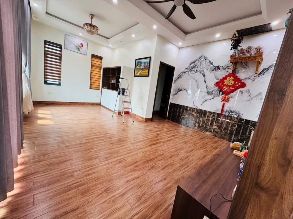 Nhà và đất TDP Vàng, Tân Hương, Phổ Yên 274m² giá 3 tỷ - Đường thông rộng, vị trí thuận lợi!