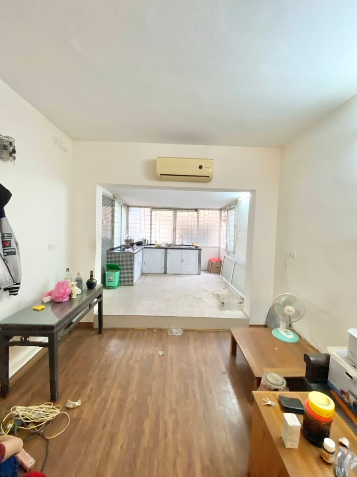 Căn hộ tập thể Đống Mác 60m² giá 7.5 triệu - Nội thất đầy đủ, thoáng mát!