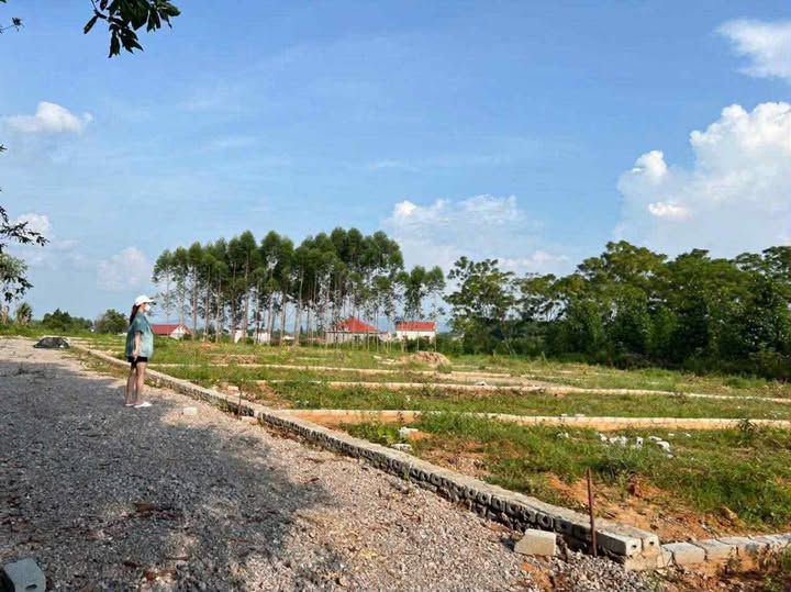 Đất thổ cư Lan Mẫu Lục Nam 178m² giá thỏa thuận - Gần nhiều tiện ích!