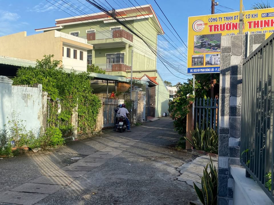 Đất nền đường Phan Đăng Lưu, P. Long Hương, 125m² chỉ 2.3 tỷ - Cơ hội đầu tư tuyệt vời!