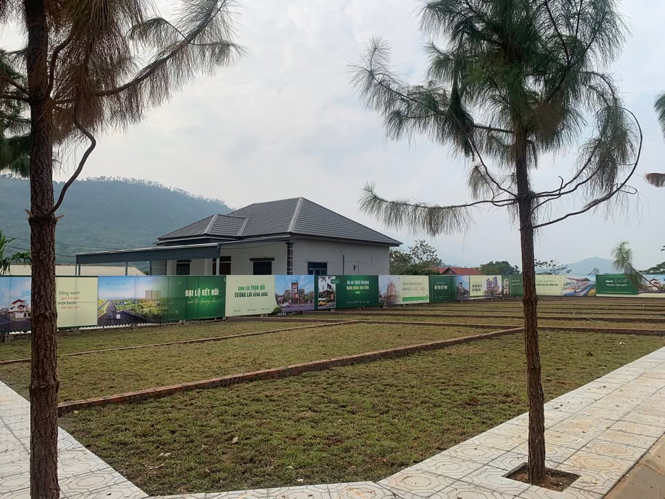 Đất thổ cư Phú Cát - Quốc Oai 100m² giá 2.5 tỷ - Đầu tư sinh lời ngay!