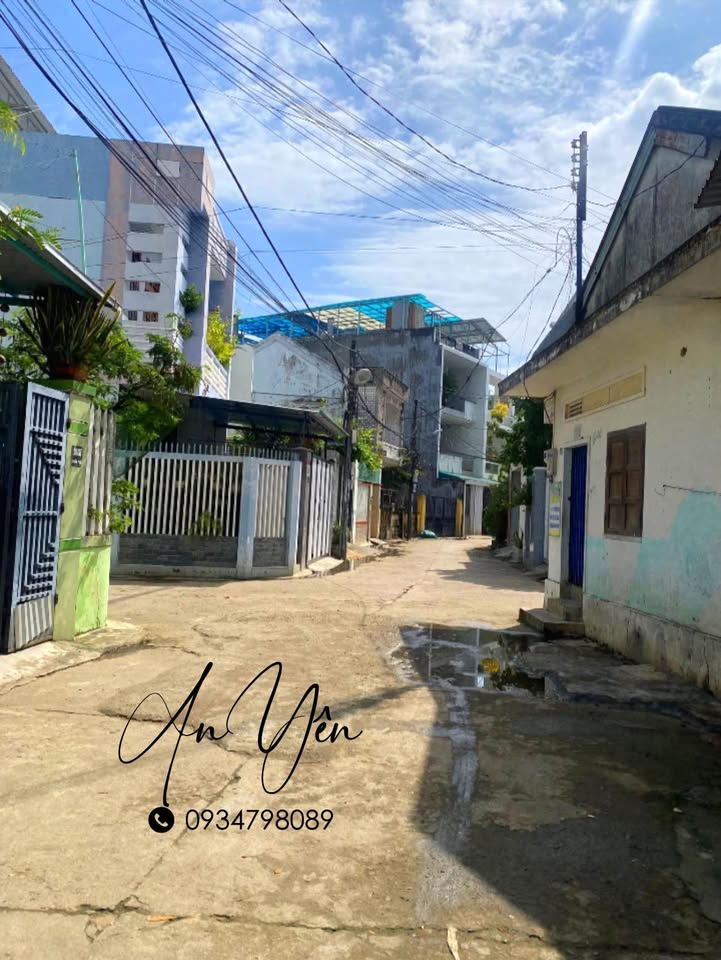 Nhà mặt tiền Trần Phú, Tuy Hòa 120m² giá 3.45 tỷ - Bán gấp, hướng Đông Bắc!