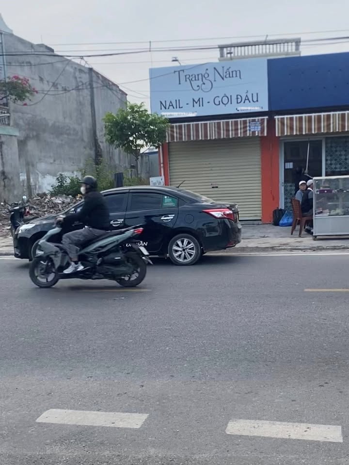 Nhà kinh doanh mặt đường Cầu Diễn 50m² giá 1.9 tỷ - Sổ đỏ chính chủ!