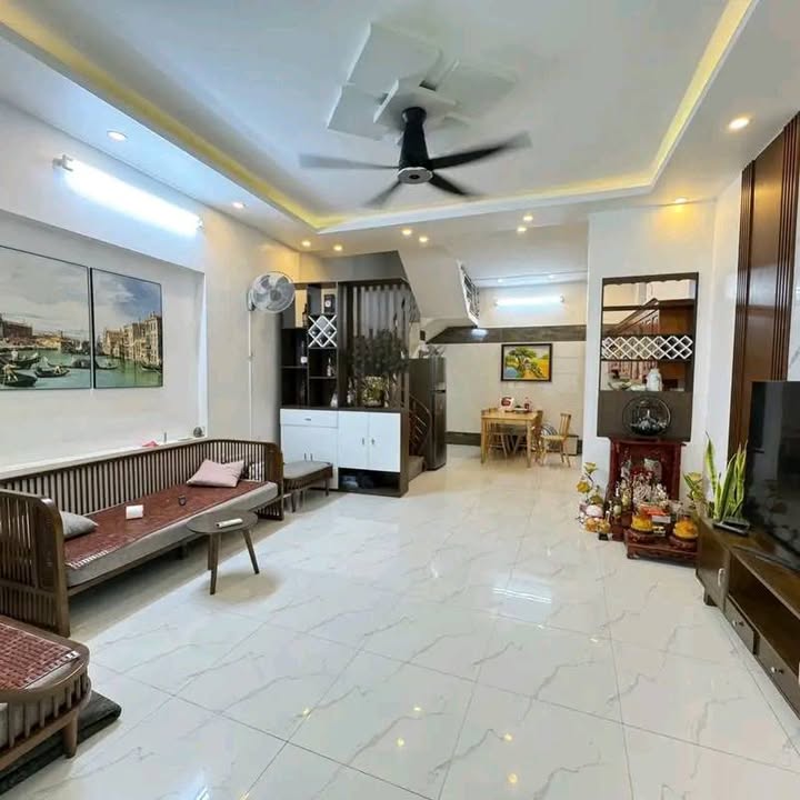 Nhà Phú Diễn 35m² giá 8 tỷ - Thiết kế hiện đại, vào ở ngay!