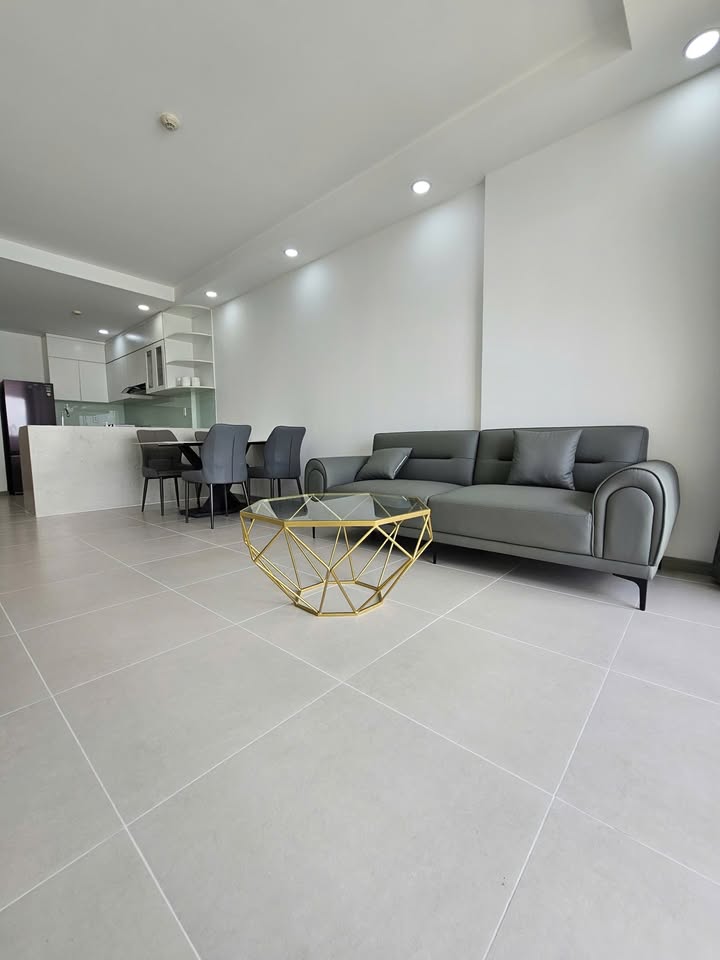 Căn hộ GoldView quận 4 2PN 2WC giá 21 triệu - Full nội thất, view Bitexco