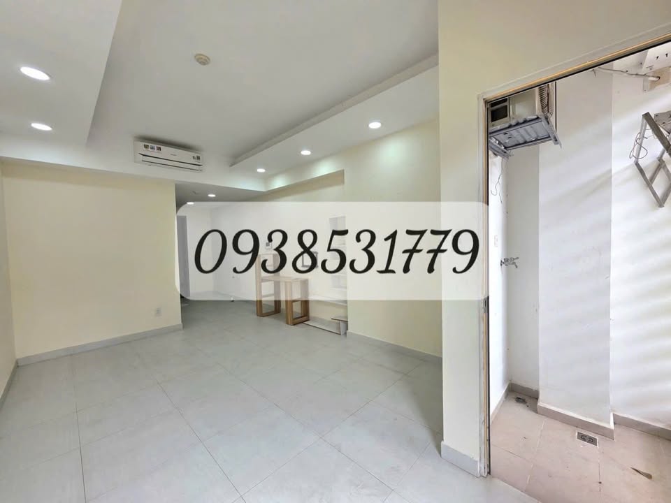 Căn hộ studio 130 Hồng Hà, Phú Nhuận 31m² giá 2.7 tỷ - Nhà đẹp, gần sân bay!