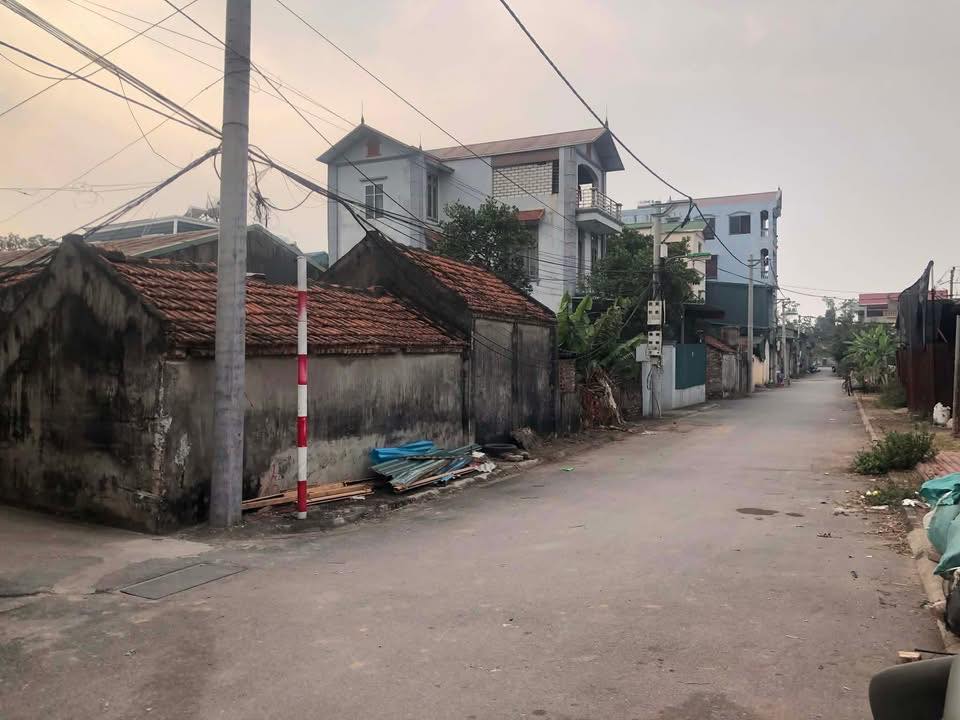 Đất lô góc Dương Hà, Gia Lâm 75m² giá 6.75 tỷ - Sổ đỏ vuông vắn, ô tô tránh!