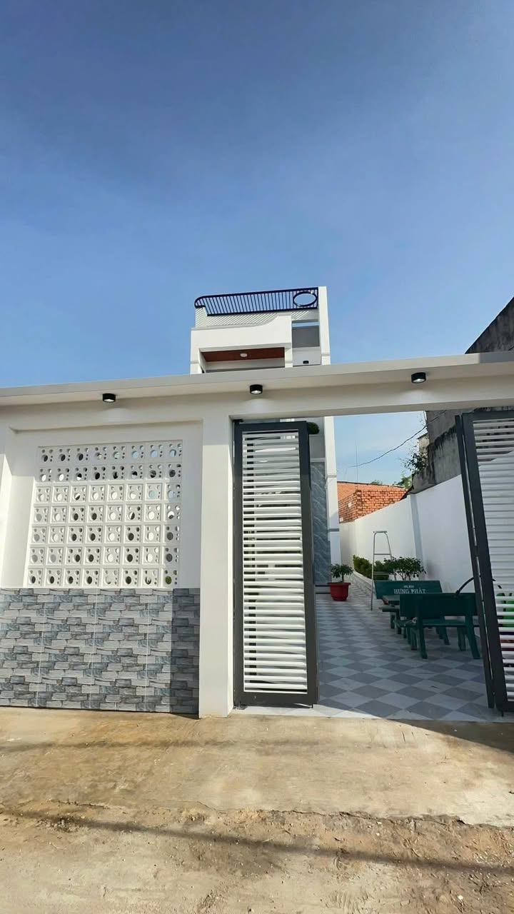 Nhà mặt tiền kinh doanh KDC Phước Tân - Biên Hòa 90m² giá chỉ 2.49 tỷ - Đầu tư sinh lời ngay!