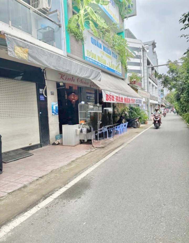 Nhà mặt tiền kinh doanh Nguyễn Văn Luông, Quận 6, 38.8m² - Giá 8.5 tỷ, dọn vào ở ngay!