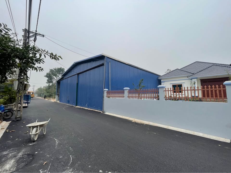 Bán đất và nhà xưởng 600m² tại Kim Hoa, Mê Linh - Giá 9.5 tỷ, thương lượng!