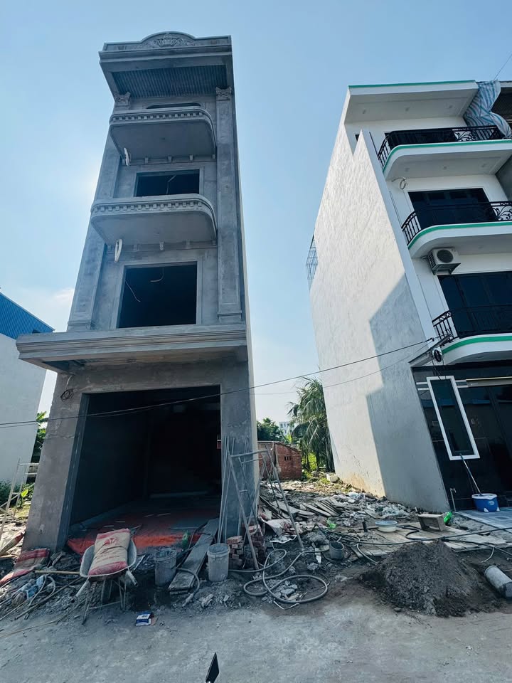 Nhà 4 tầng Xích Thổ, 54m² giá 2.85 tỷ - Thiết kế hiện đại, ô tô đỗ thoải mái!