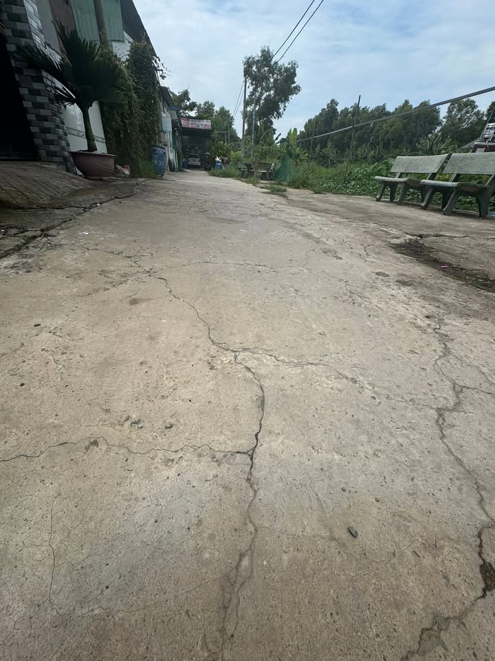 Đất thổ cư 100m² tại Thái Hòa, Tân Uyên chỉ 1.69 tỷ - Sổ đỏ chính chủ!