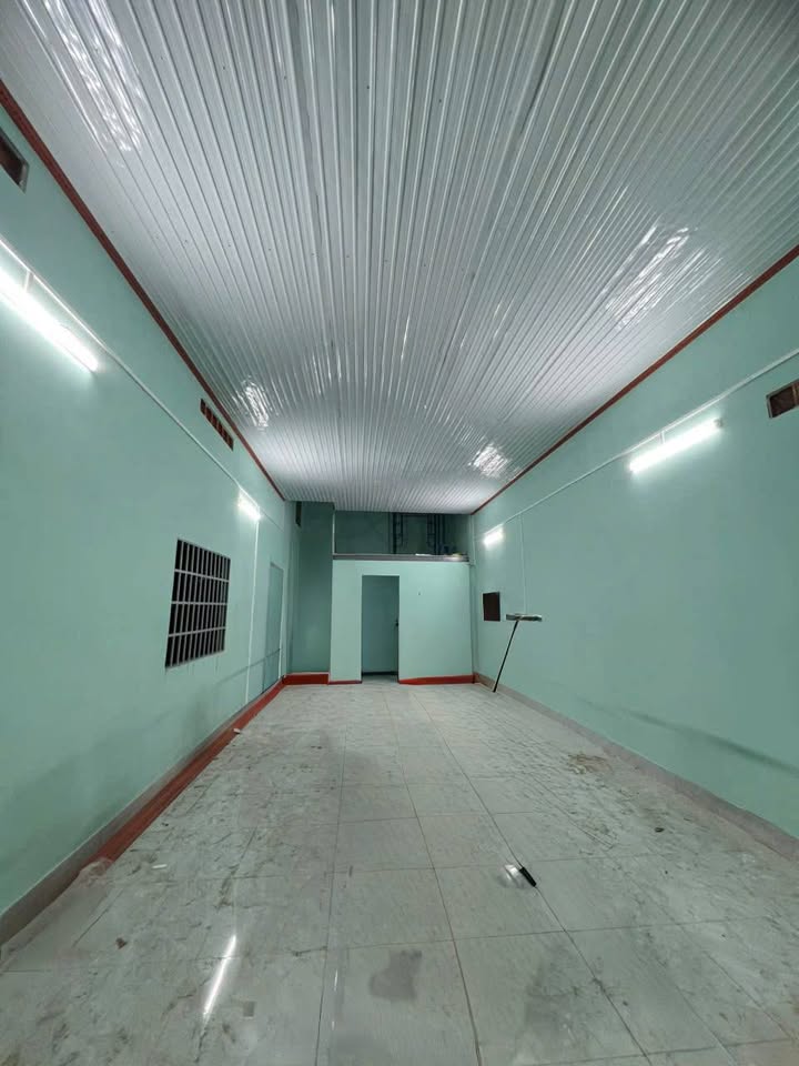 Cho thuê mặt bằng kinh doanh Tân Đông Hiệp 100m² - Sạch đẹp mới xây