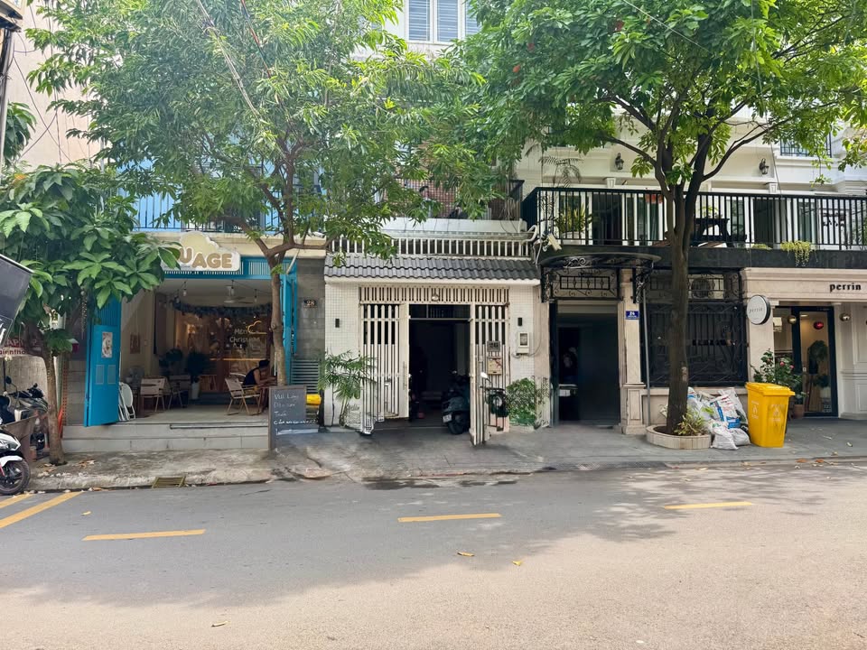 Cho thuê mặt bằng góc đường Nguyễn Bá Huân, Thảo Điền 68m² giá 25 triệu - Vị trí đắc địa, lưu lượng khách tốt!