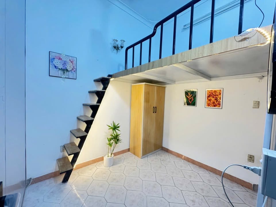 Phòng cho thuê đẹp tại Cầu Giấy 2.6 triệu - Nội thất đầy đủ, gần trường Đại học!