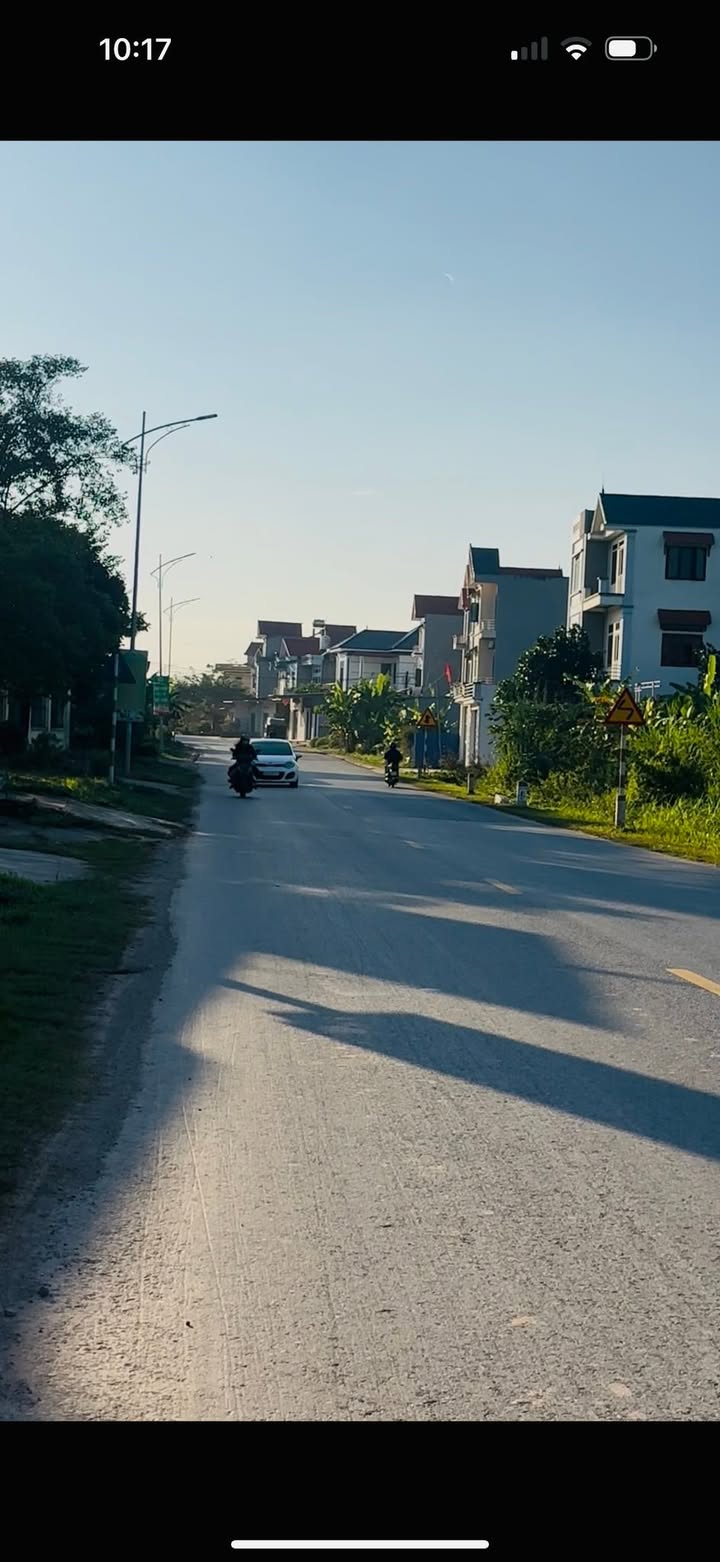 Đất nền Tân Yên 100m² giá 2.3 tỷ - Kinh doanh thuận lợi ngay mặt đường!