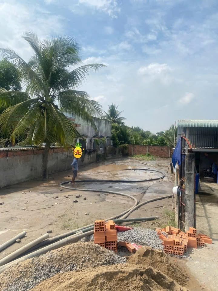 Đất thổ cư mặt tiền đường 816 Bến Lức, 280m² giá 2.8 tỷ - Cơ hội đầu tư tuyệt vời!