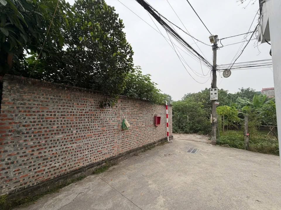 Đất Ngọc Thụy Long Biên 150m² giá 4.5 tỷ - Sổ đỏ chính chủ, mặt tiền 15m!