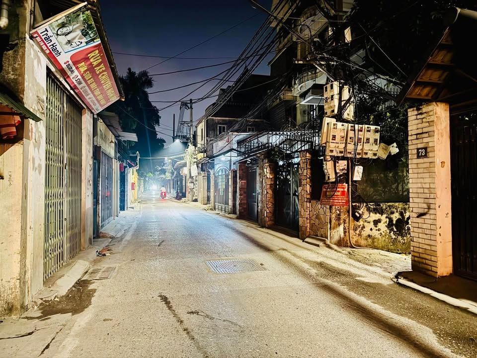 Đất nền mặt tiền 9m tại Ngõ 310 Nghi Tàm 110m² giá 23.5 tỷ - Cơ hội đầu tư hấp dẫn!