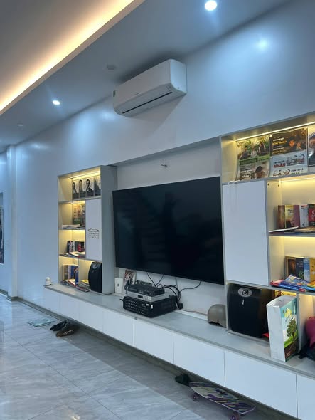 Nhà 4 tầng An Khánh 6 phòng ngủ giá 30 triệu - Phù hợp cho gia đình và văn phòng!