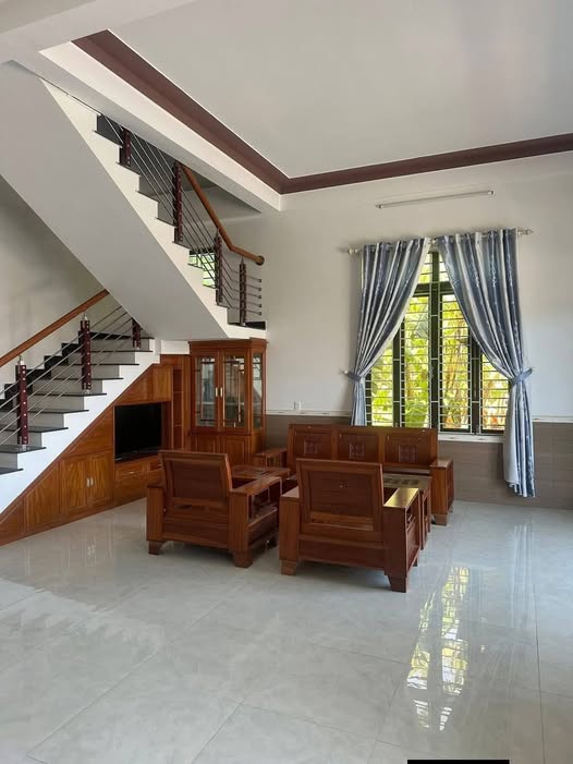 Nhà mặt tiền Lê Duẩn, Đông Hà, Quảng Trị 120.4m² giá 1.9 tỷ - Đầu tư sinh lời ngay!