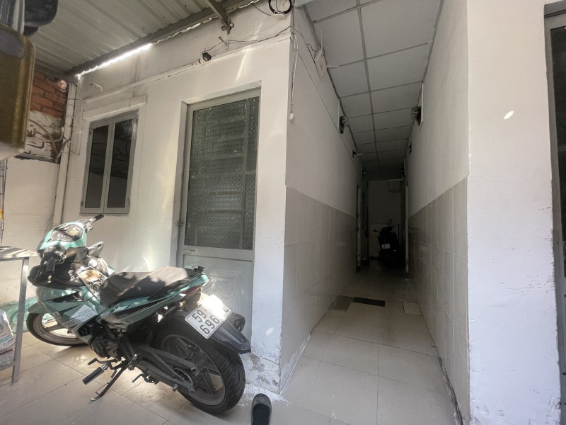 Dãy phòng trọ 63m² đường Dương Quảng Hàm Gò Vấp giá chỉ 4.95 tỷ - Đầu tư sinh lời ngay!