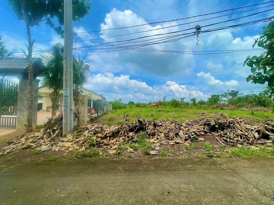 Đất nền Lộc Hiệp, Lộc Ninh 204m² chỉ 195 triệu - Sổ đỏ chính chủ, công chứng trong ngày!