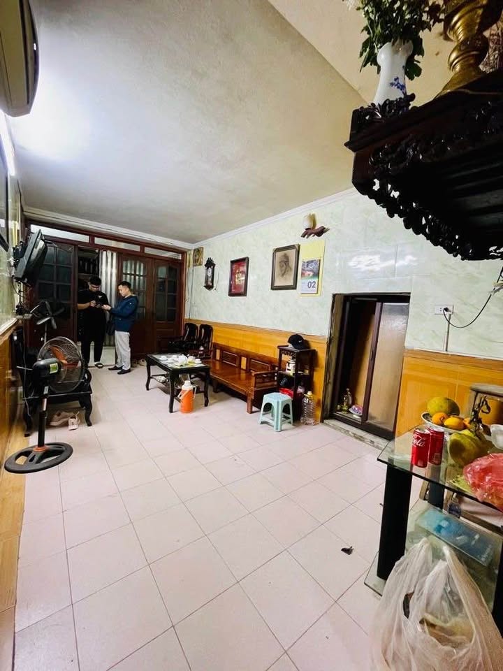 Nhà Đào Tấn, Ba Đình 27m² giá 4.8 tỷ - Sổ đỏ chính chủ, gần công viên Thủ Lệ!