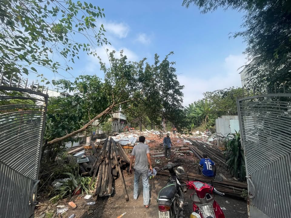 Đất thổ cư Hóc Môn 864m² giá 26.3 tỷ - Phân lô tách thửa nhanh!